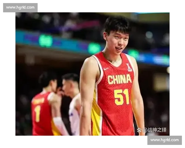 杨瀚森 NBA 选秀夜藏爱！袖口绣女友名 + 情侣手链实锤，青梅竹马太甜了